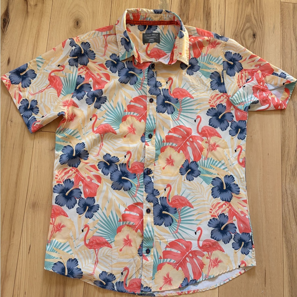 Men’s Hawaiian Button up Shirt Buckle brand